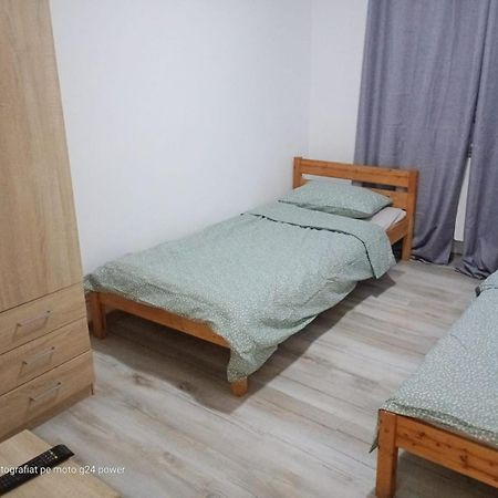 4 Rooms Apartment Tulcea Exterior foto