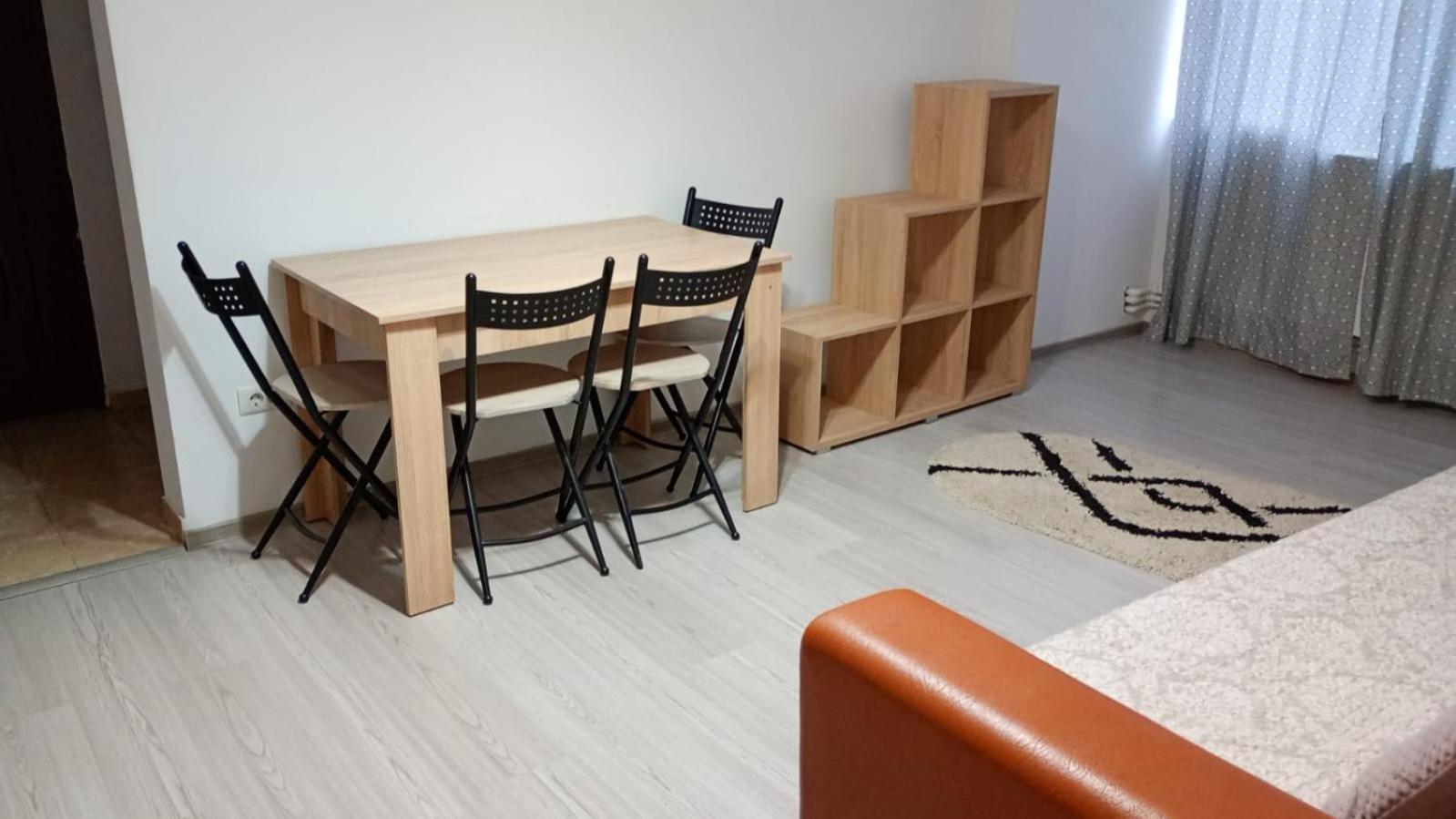 4 Rooms Apartment Tulcea Exterior foto